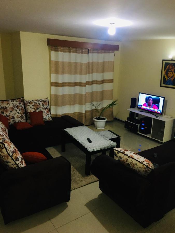 Luxurious Apartment Nakuru Esterno foto